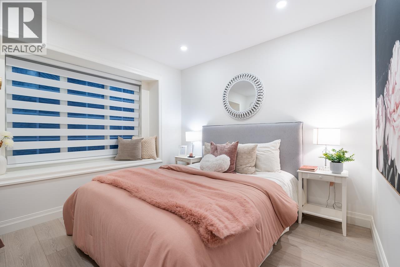 5138 Dominion Street, Burnaby, BC - Indoor Photo Showing Bedroom
