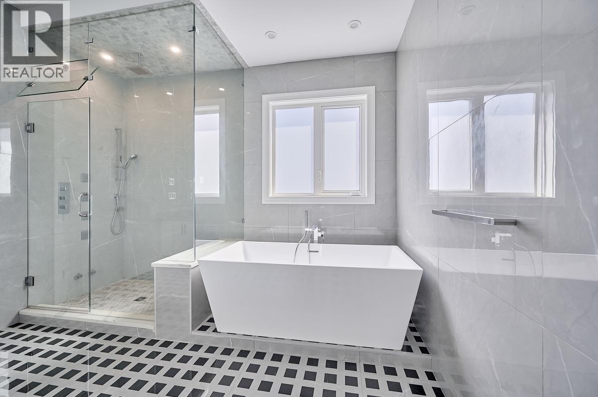 7680 Steveston Highway, Richmond, BC - Indoor Photo Showing Bathroom