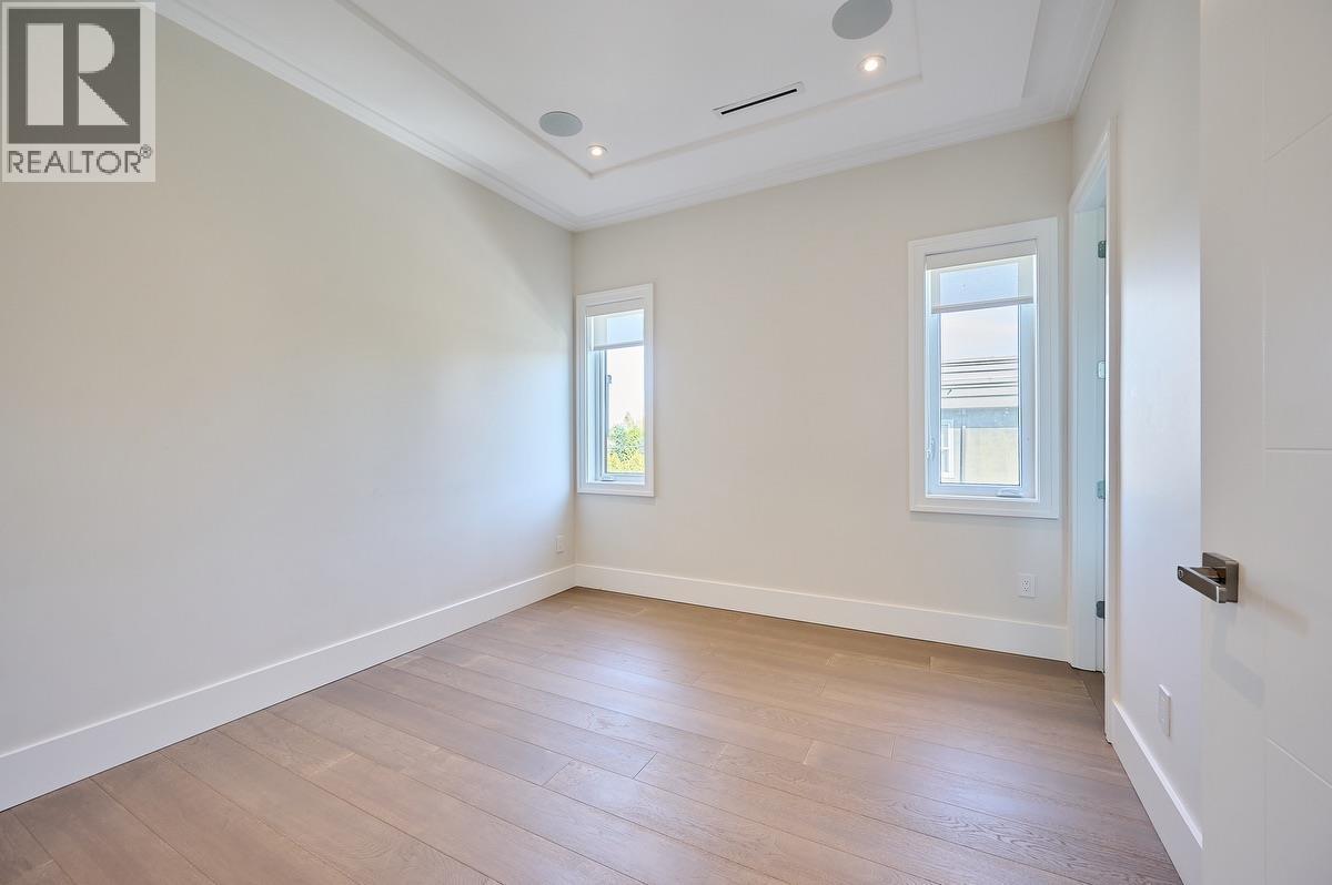 7680 Steveston Highway, Richmond, BC - Indoor Photo Showing Other Room