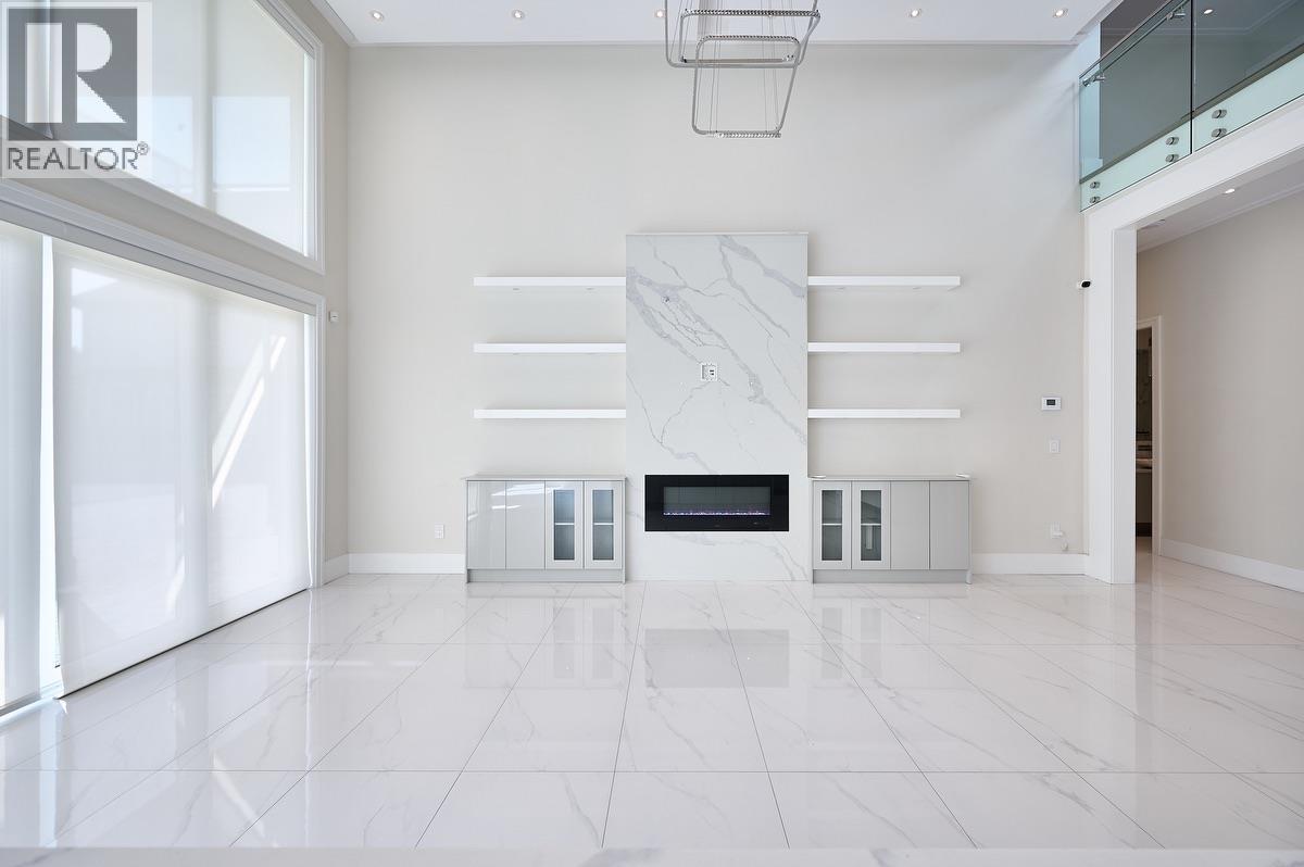 7680 Steveston Highway, Richmond, BC - Indoor Photo Showing Other Room