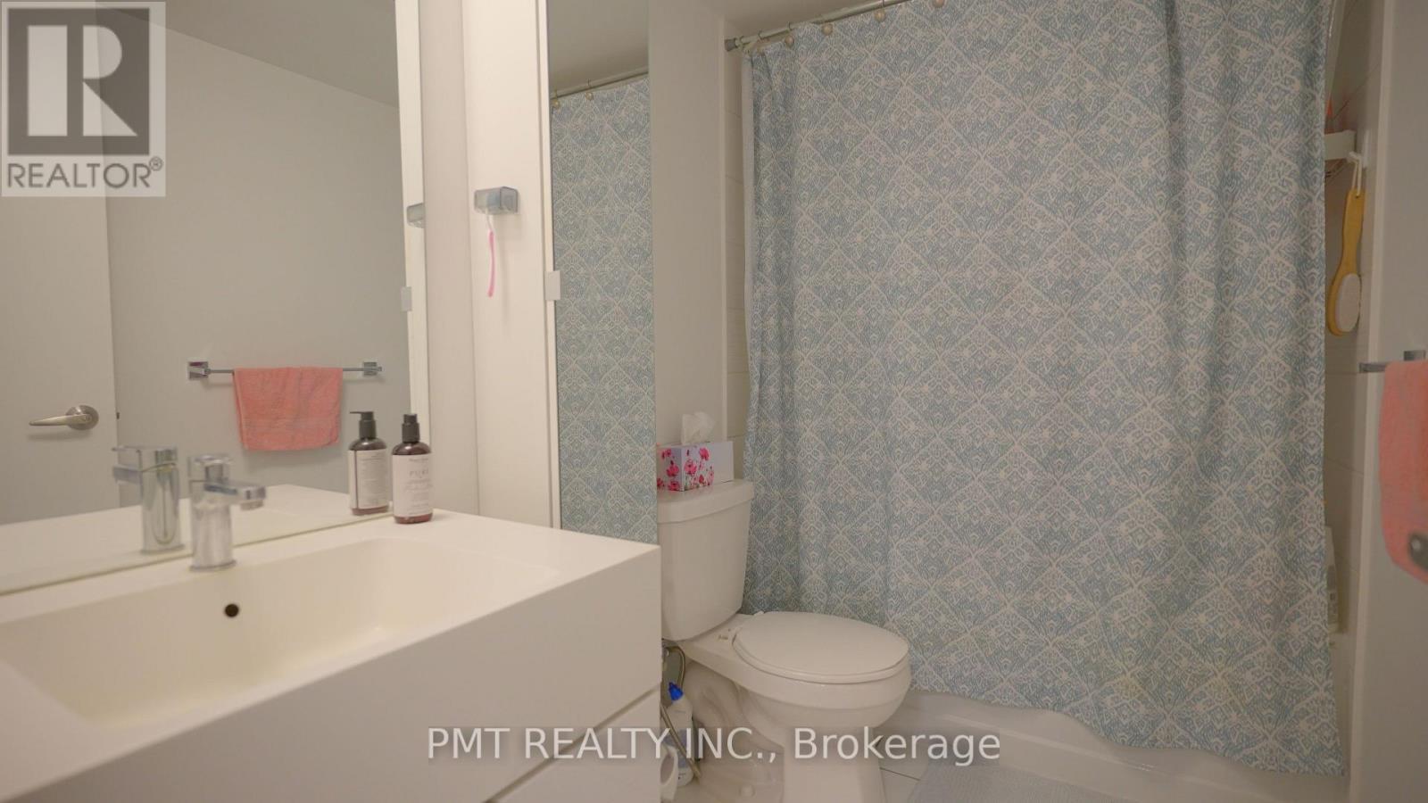 948 - 151 Dan Leckie Way, Toronto, ON - Indoor Photo Showing Bathroom