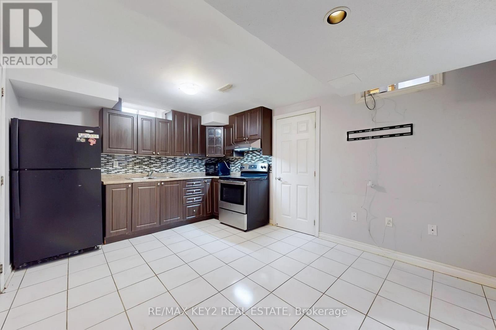 Bsmt - 58 Hummingbird Drive, Toronto, ON - Indoor