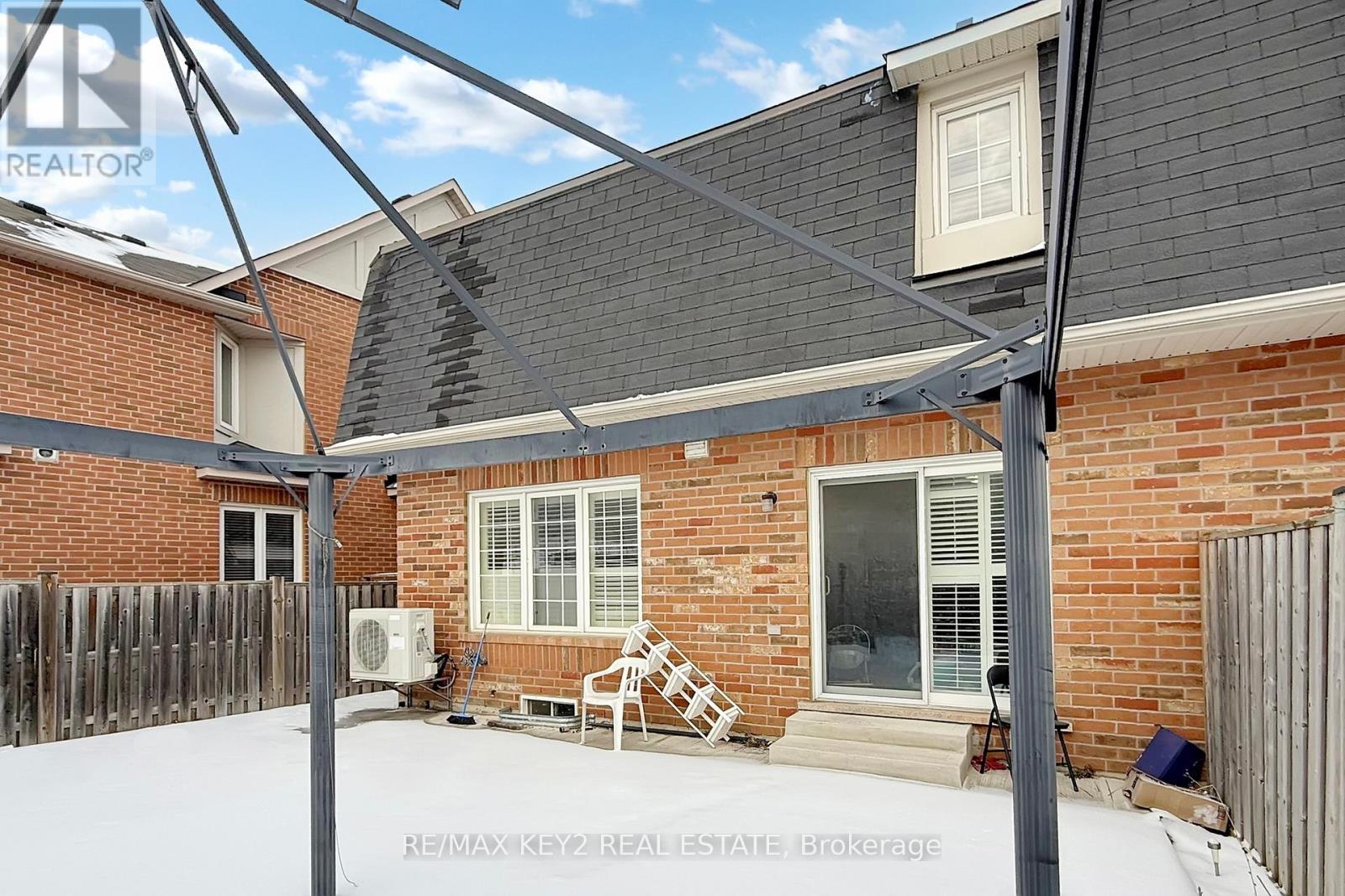 Bsmt - 58 Hummingbird Drive, Toronto, ON - Outdoor With Exterior