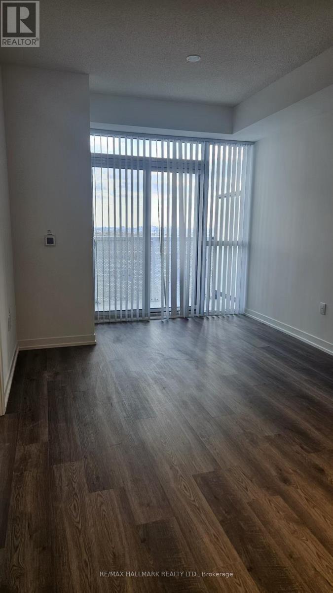 1910 - 8 Interchange Way, Vaughan, ON - Indoor Photo Showing Other Room