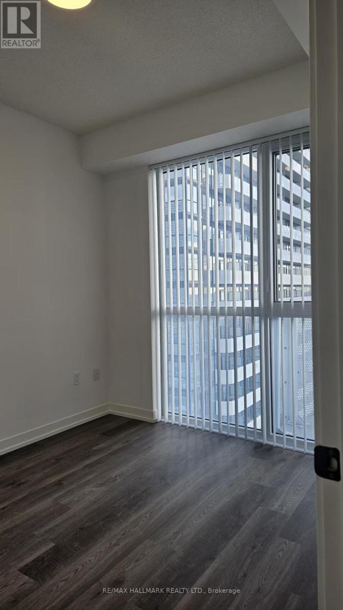 1010 - 8 Interchnage Way, Vaughan, ON - Indoor Photo Showing Other Room