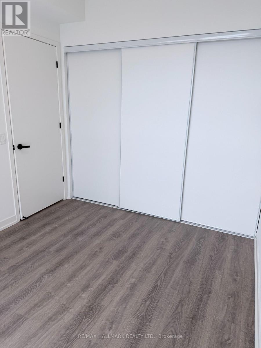 1010 - 8 Interchnage Way, Vaughan, ON - Indoor Photo Showing Other Room