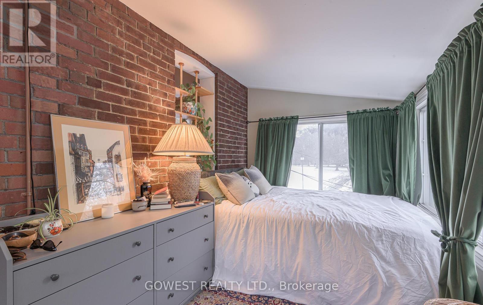 5 - 312 Quebec Avenue, Toronto, ON - Indoor Photo Showing Bedroom
