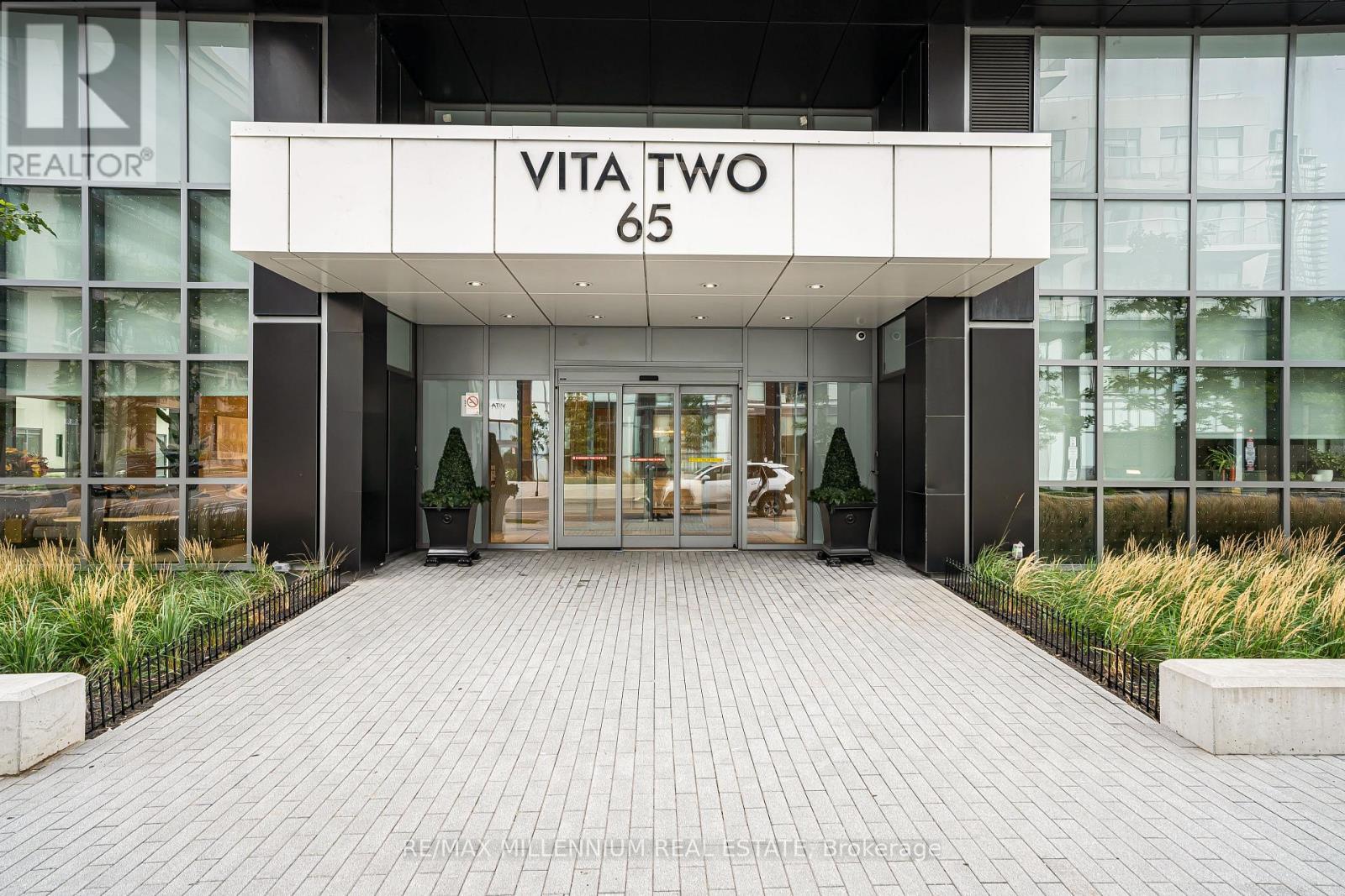 316 - 65 Annie Craig Drive N, Toronto, ON - Photo Showing Other Room