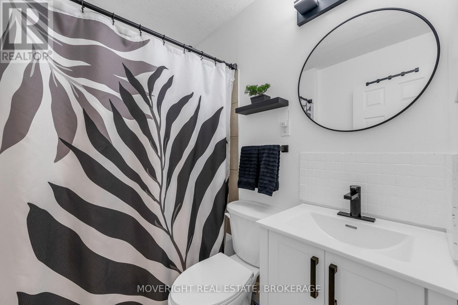 57 Dieppe Road, St. Catharines (Facer), ON - Indoor Photo Showing Bathroom