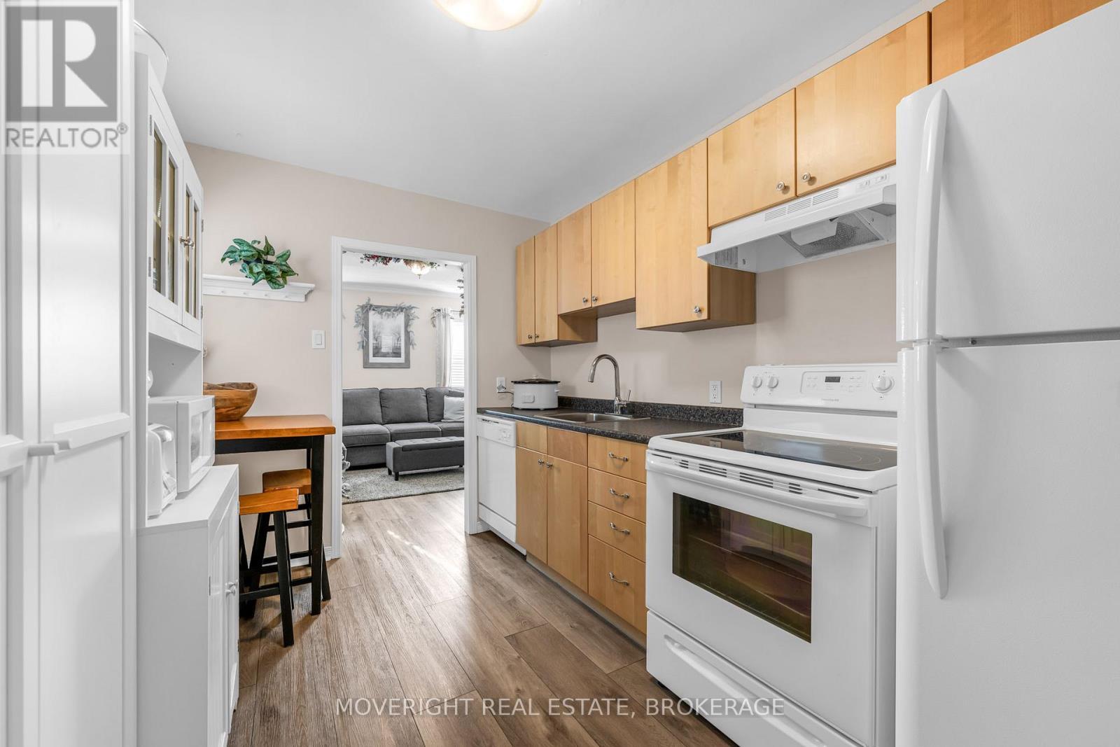 57 Dieppe Road, St. Catharines (Facer), ON - Indoor Photo Showing Kitchen