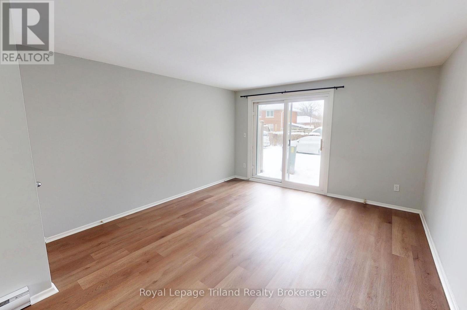 644 Brant Street, Woodstock (Woodstock - North), ON - Indoor Photo Showing Other Room