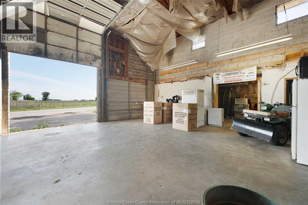 1573 Front Road North, Amherstburg, ON