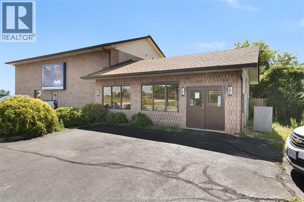 1573 Front Road North, Amherstburg, ON