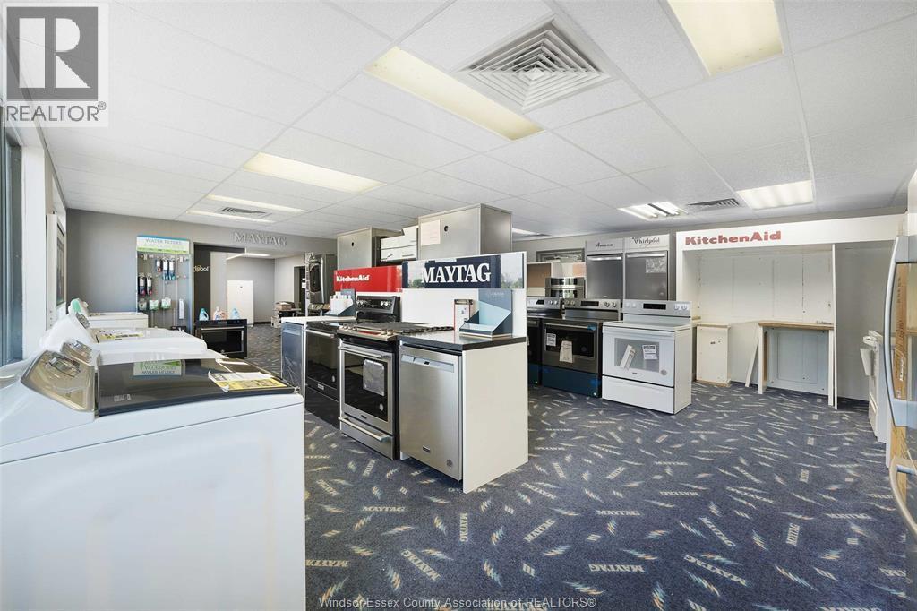 1573 Front Road North, Amherstburg, ON