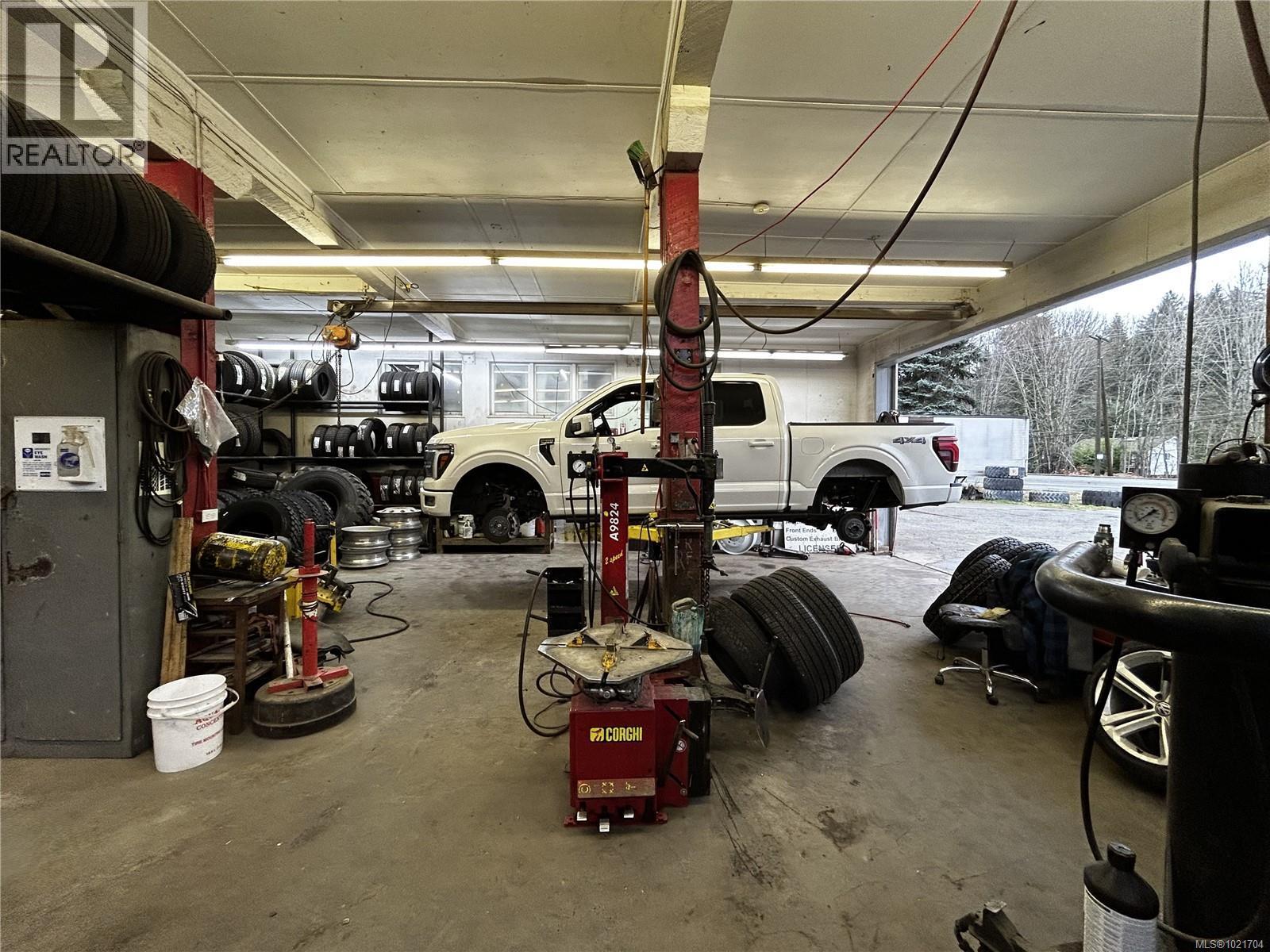 199 Kenvir Rd, Lake Cowichan, BC