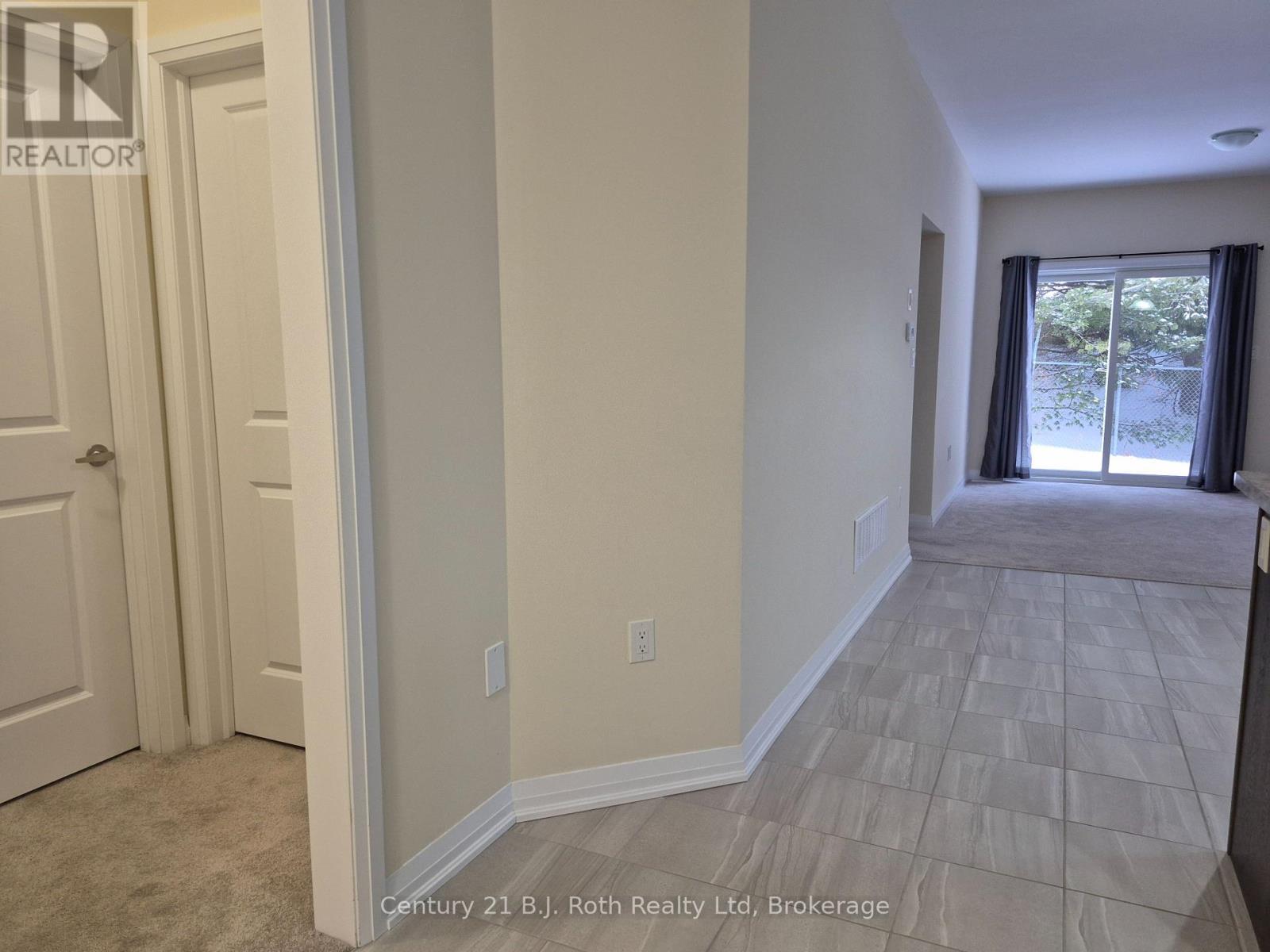 18 Revol Road, Penetanguishene, ON - Indoor Photo Showing Other Room