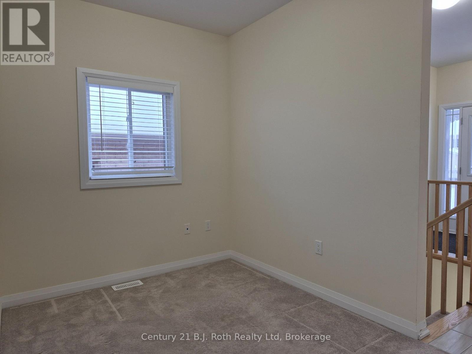18 Revol Road, Penetanguishene, ON - Indoor Photo Showing Other Room