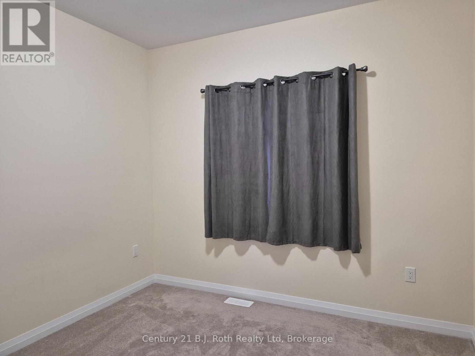 18 Revol Road, Penetanguishene, ON - Indoor