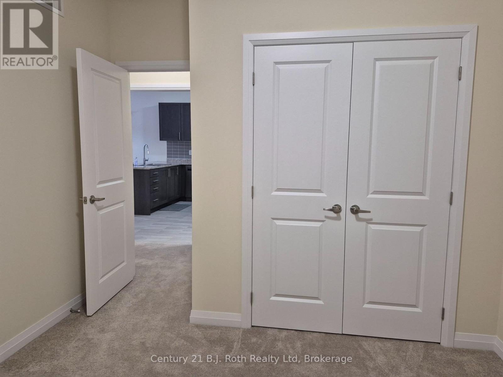 18 Revol Road, Penetanguishene, ON - Indoor Photo Showing Other Room