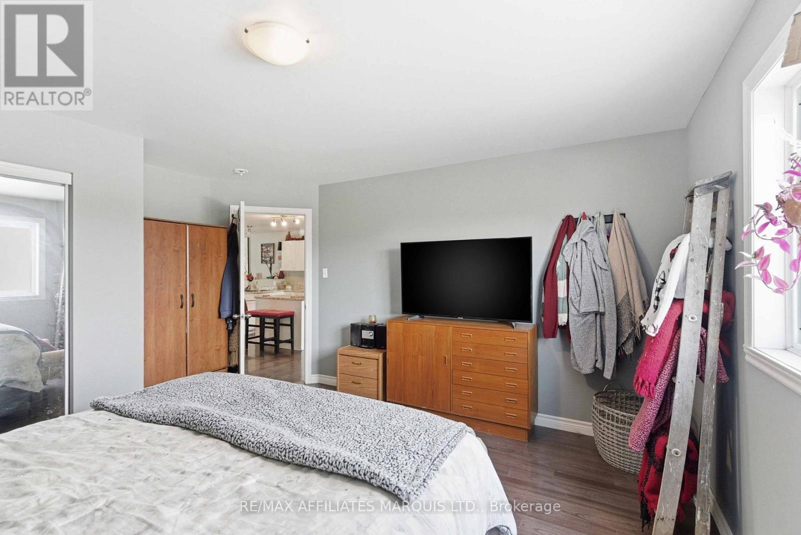 109 French Avenue, South Stormont, ON - Indoor Photo Showing Bedroom