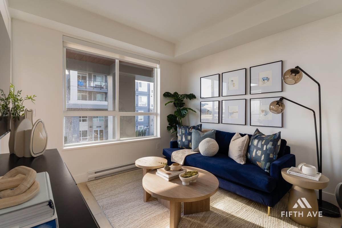 210 30490 Cardinal Avenue, Abbotsford, BC - Indoor