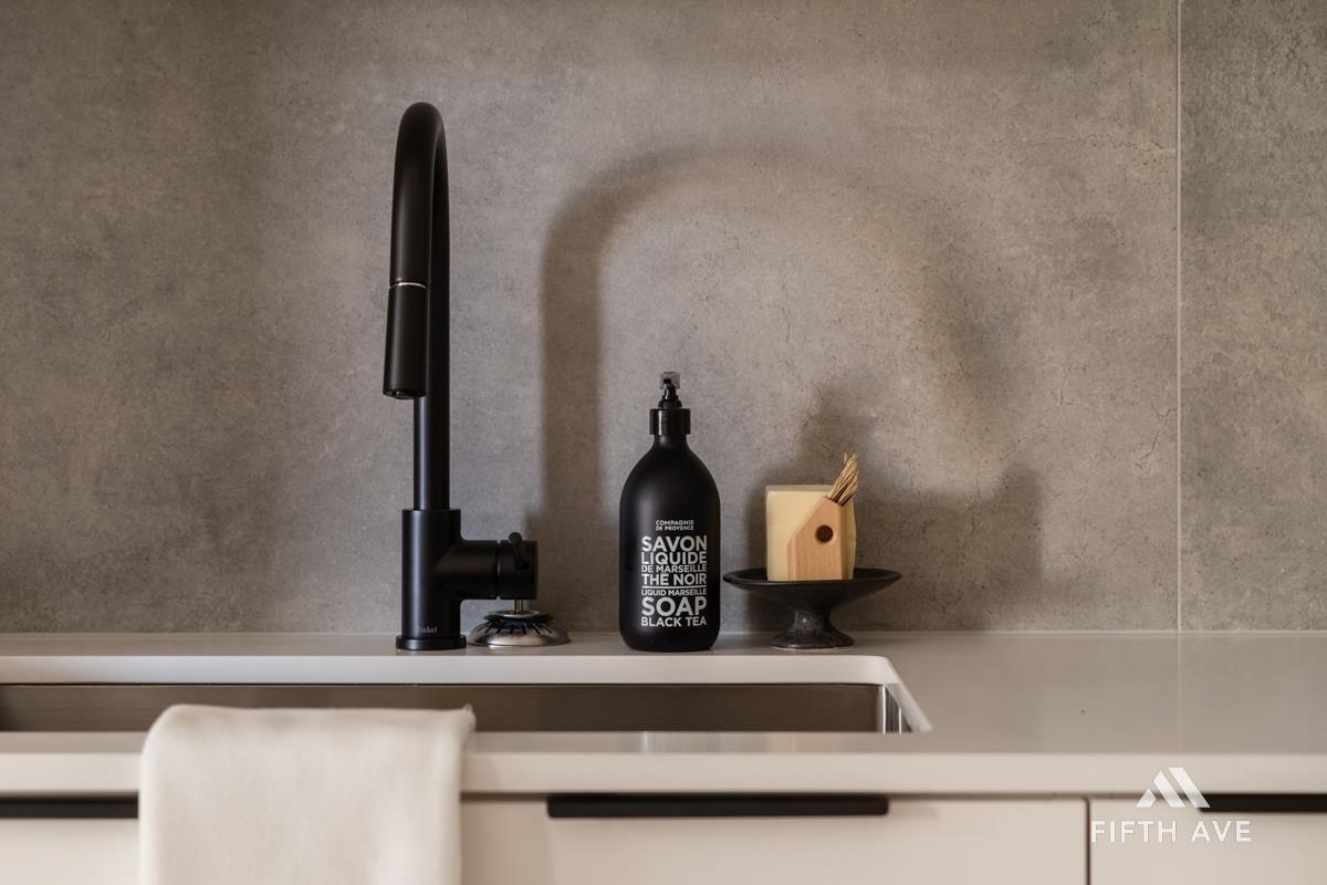 210 30490 Cardinal Avenue, Abbotsford, BC - Indoor