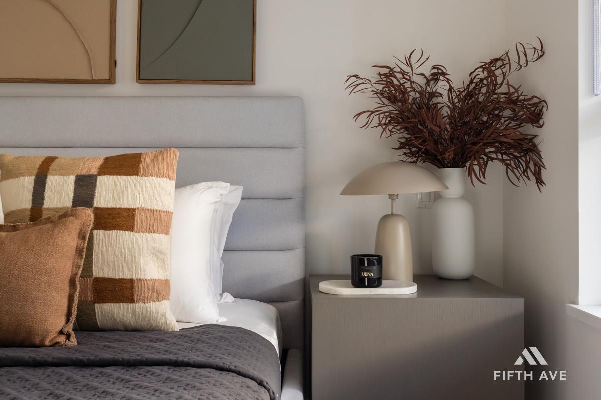 210 30490 Cardinal Avenue, Abbotsford, BC - Indoor Photo Showing Bedroom