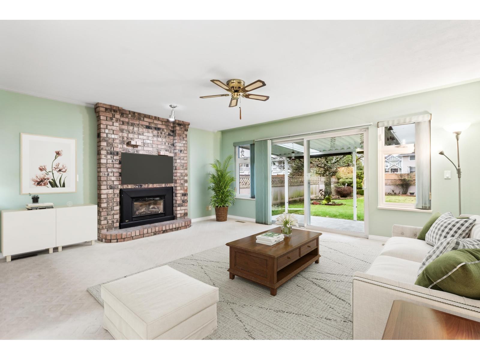 9263 156A Street, Surrey, BC - Indoor Photo Showing Living Room With Fireplace