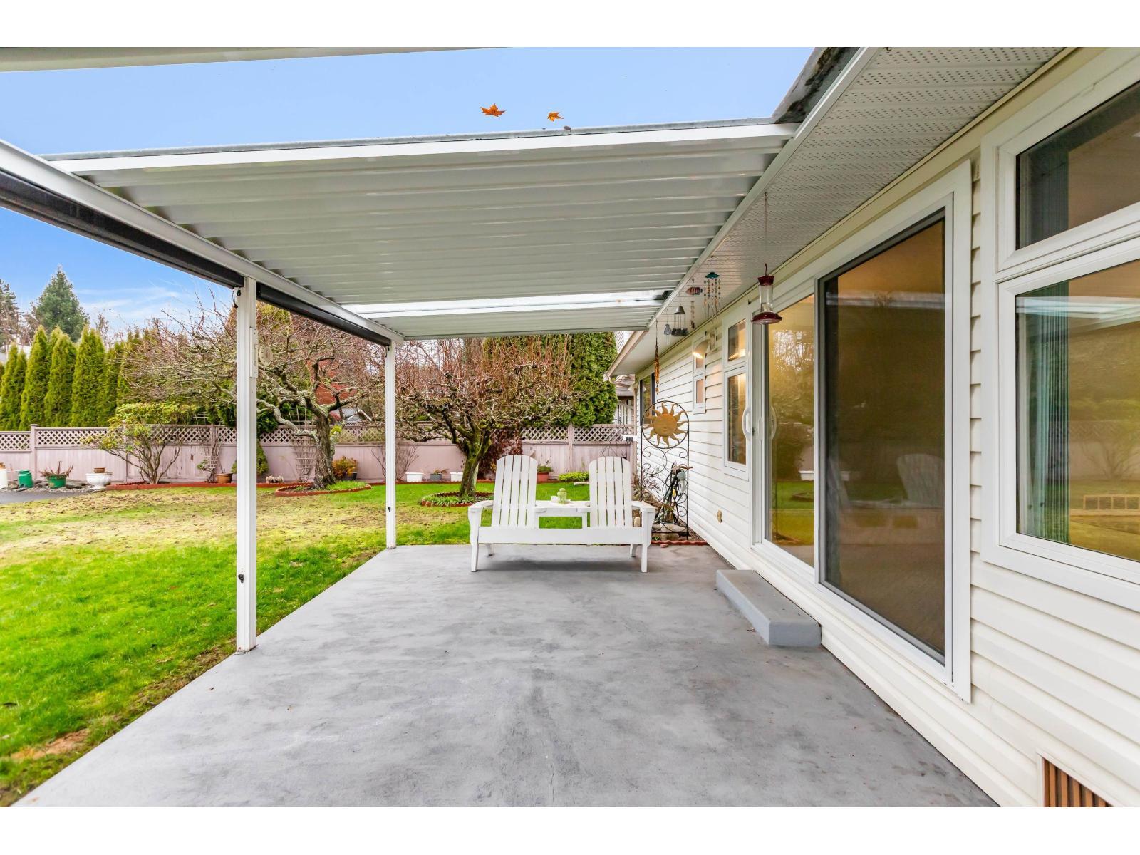 9263 156A Street, Surrey, BC - Outdoor With Exterior