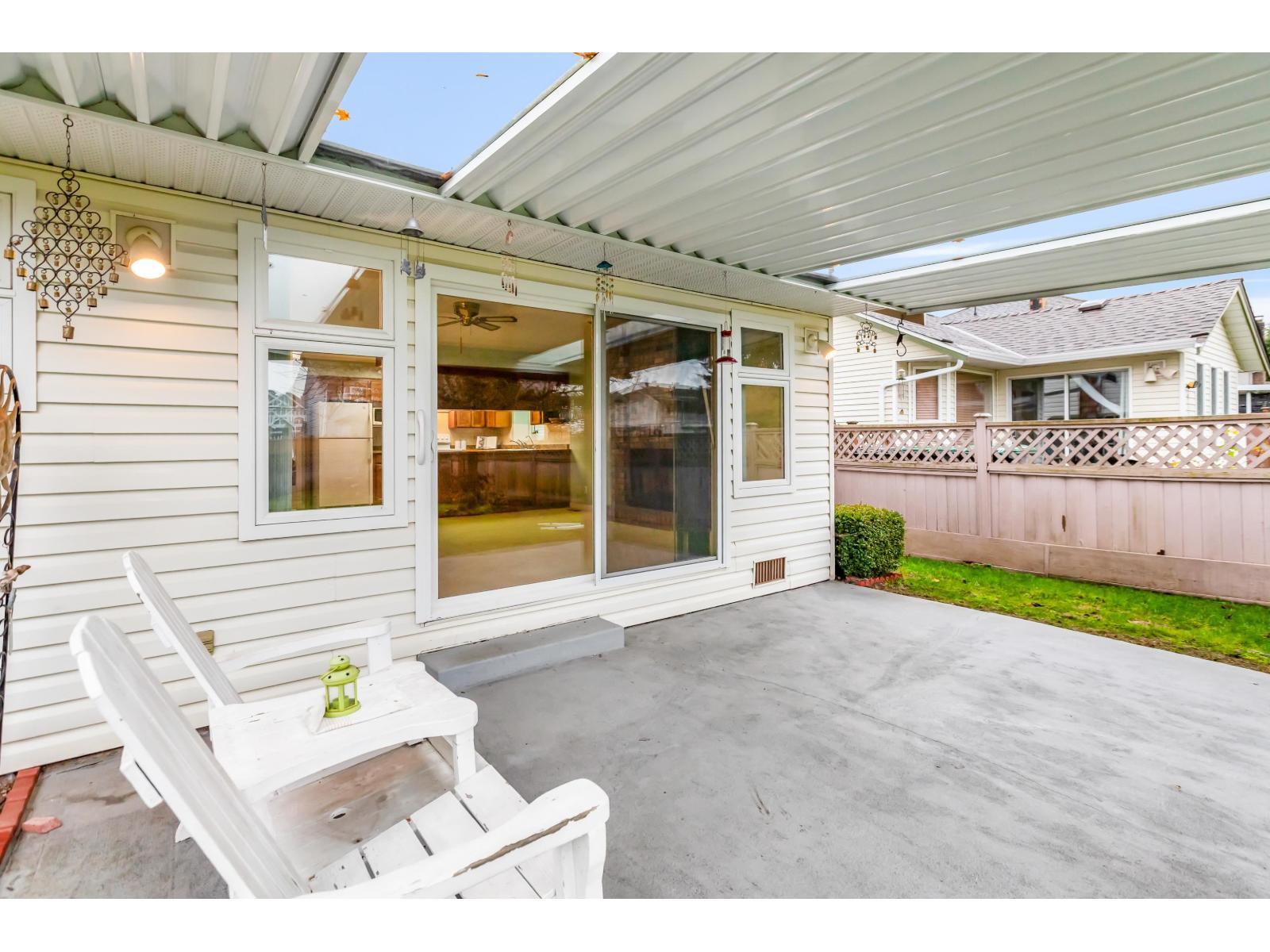 9263 156A Street, Surrey, BC - Outdoor