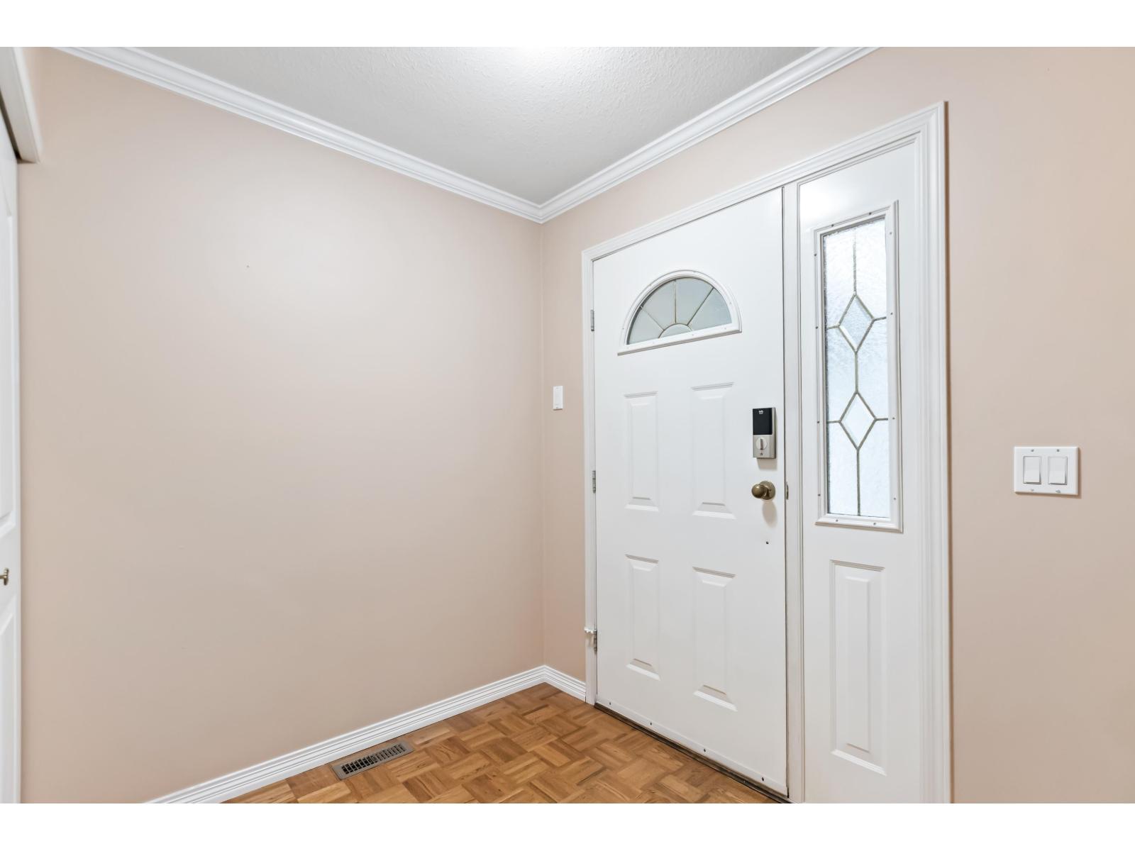 9263 156A Street, Surrey, BC - Indoor Photo Showing Other Room