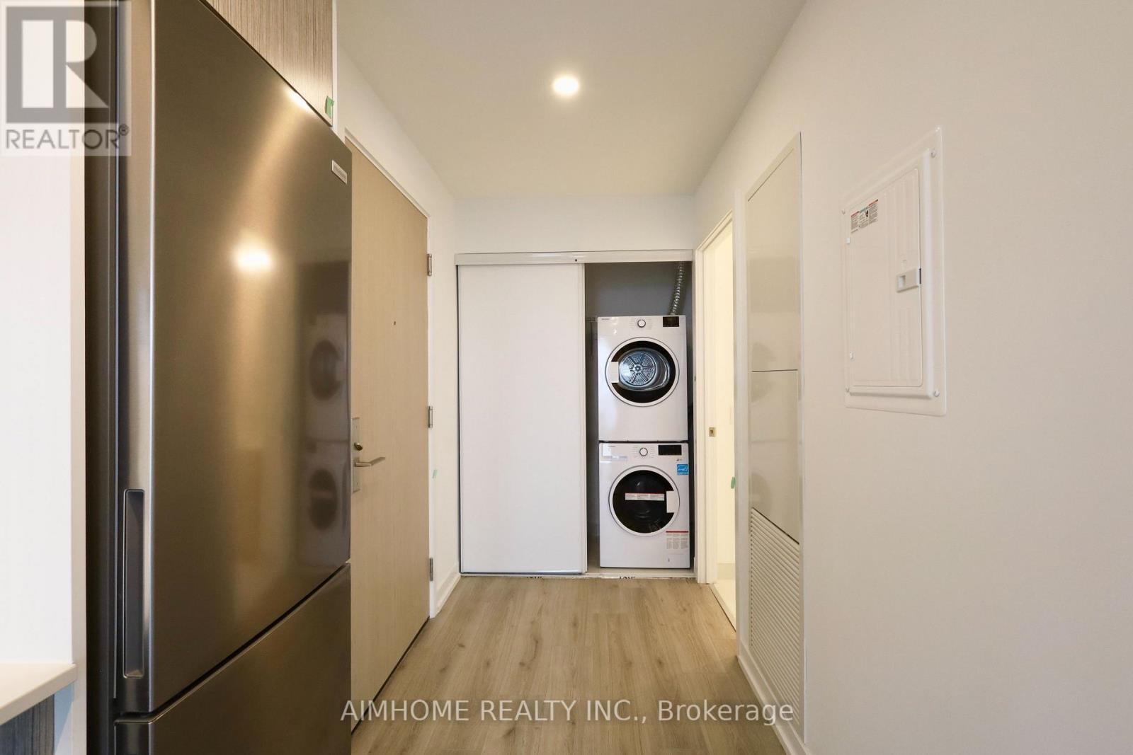 4706 - 395 Bloor Street E, Toronto, ON - Indoor Photo Showing Laundry Room