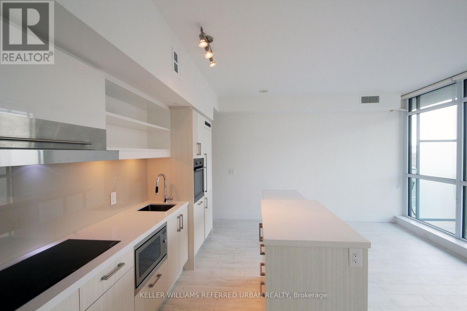 707 - 39 Sherbourne Street, Toronto, ON - Indoor Photo Showing Kitchen