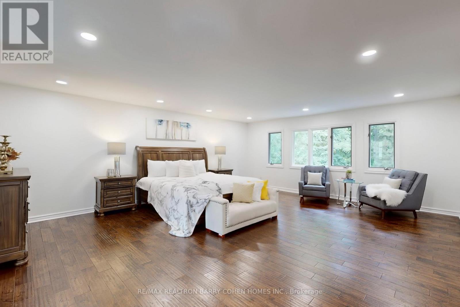 12 Larkfield Drive, Toronto, ON - Indoor Photo Showing Bedroom