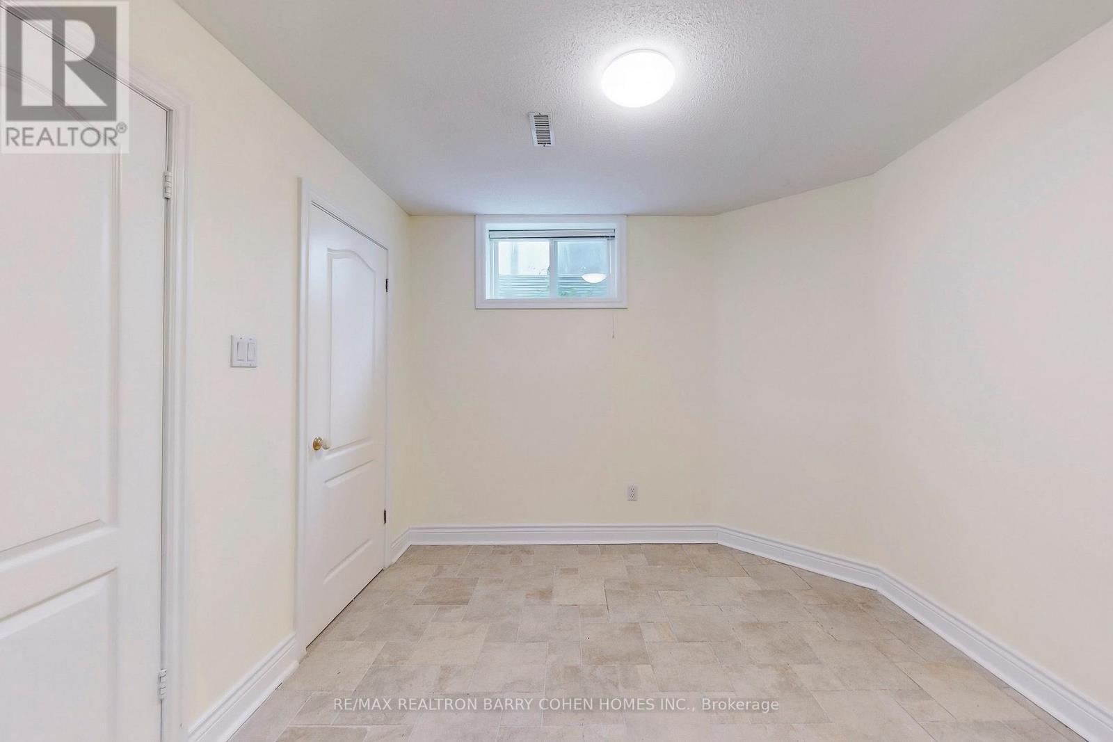12 Larkfield Drive, Toronto, ON - Indoor Photo Showing Other Room
