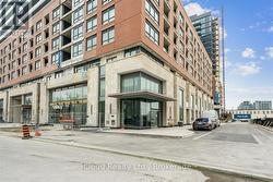 1012 - 33 FREDERICK TODD WAY Toronto, ON M4G 0C9