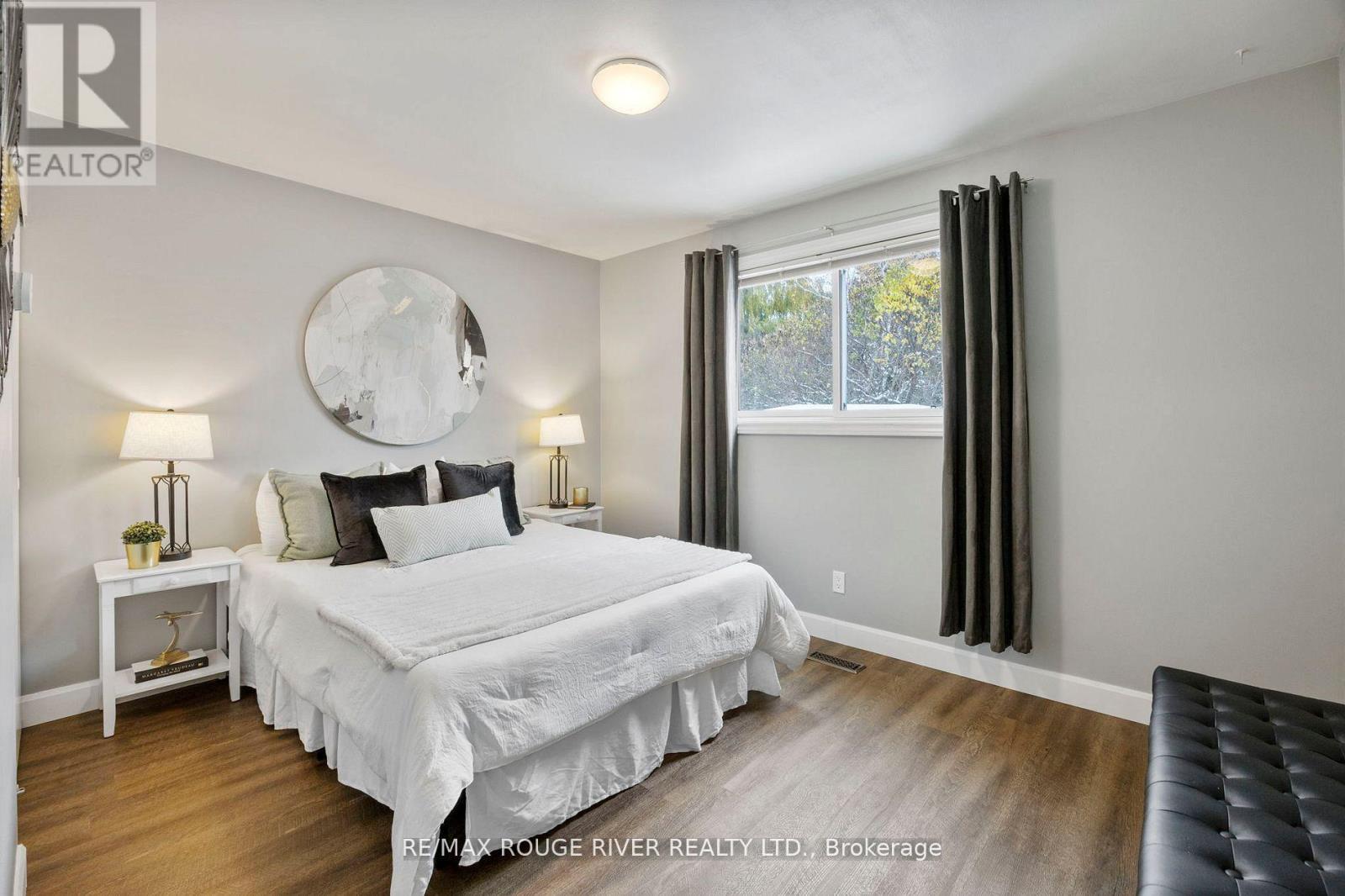 819 Sanok Drive, Pickering, ON - Indoor Photo Showing Bedroom