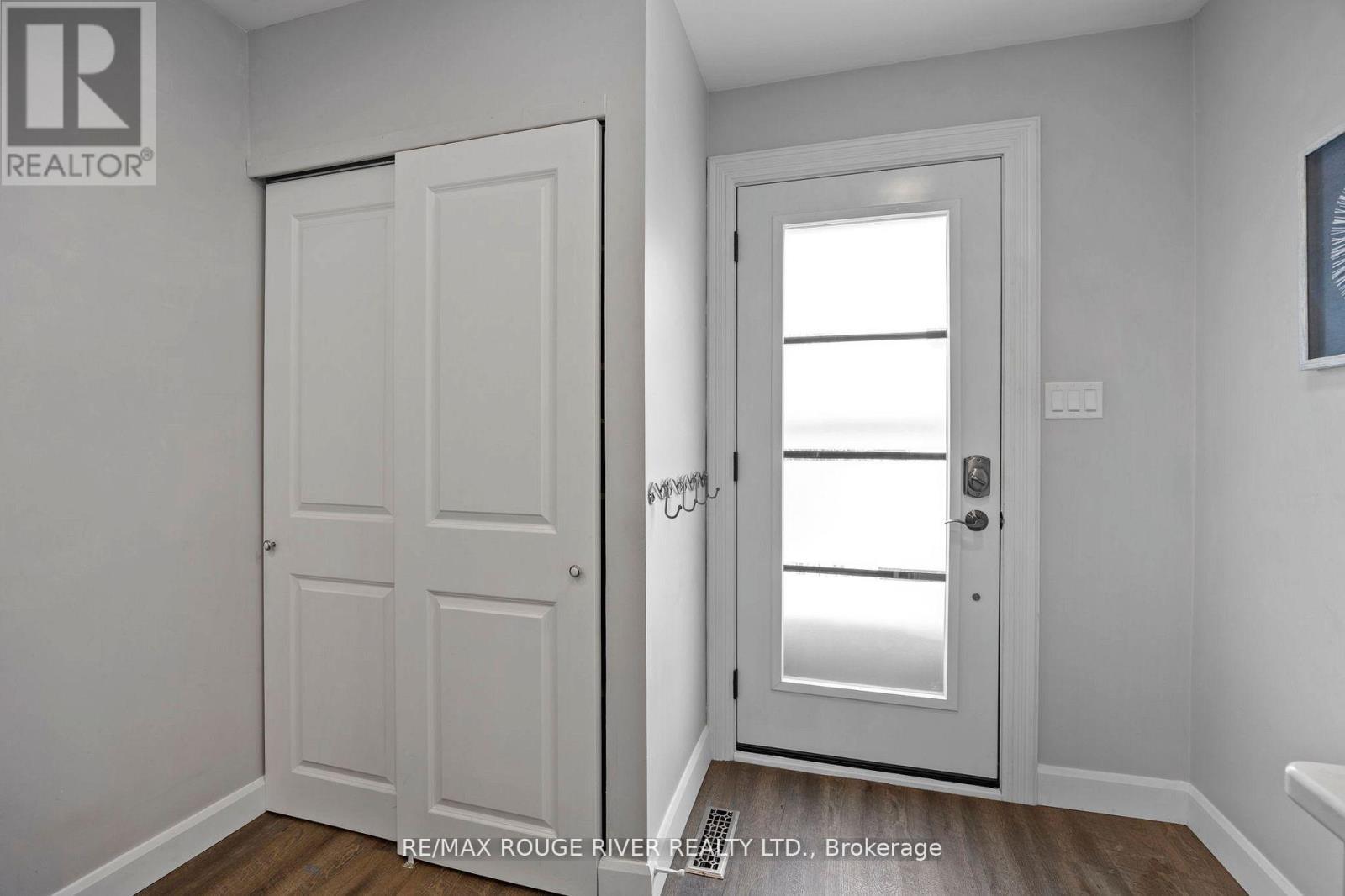 819 Sanok Drive, Pickering, ON - Indoor Photo Showing Other Room