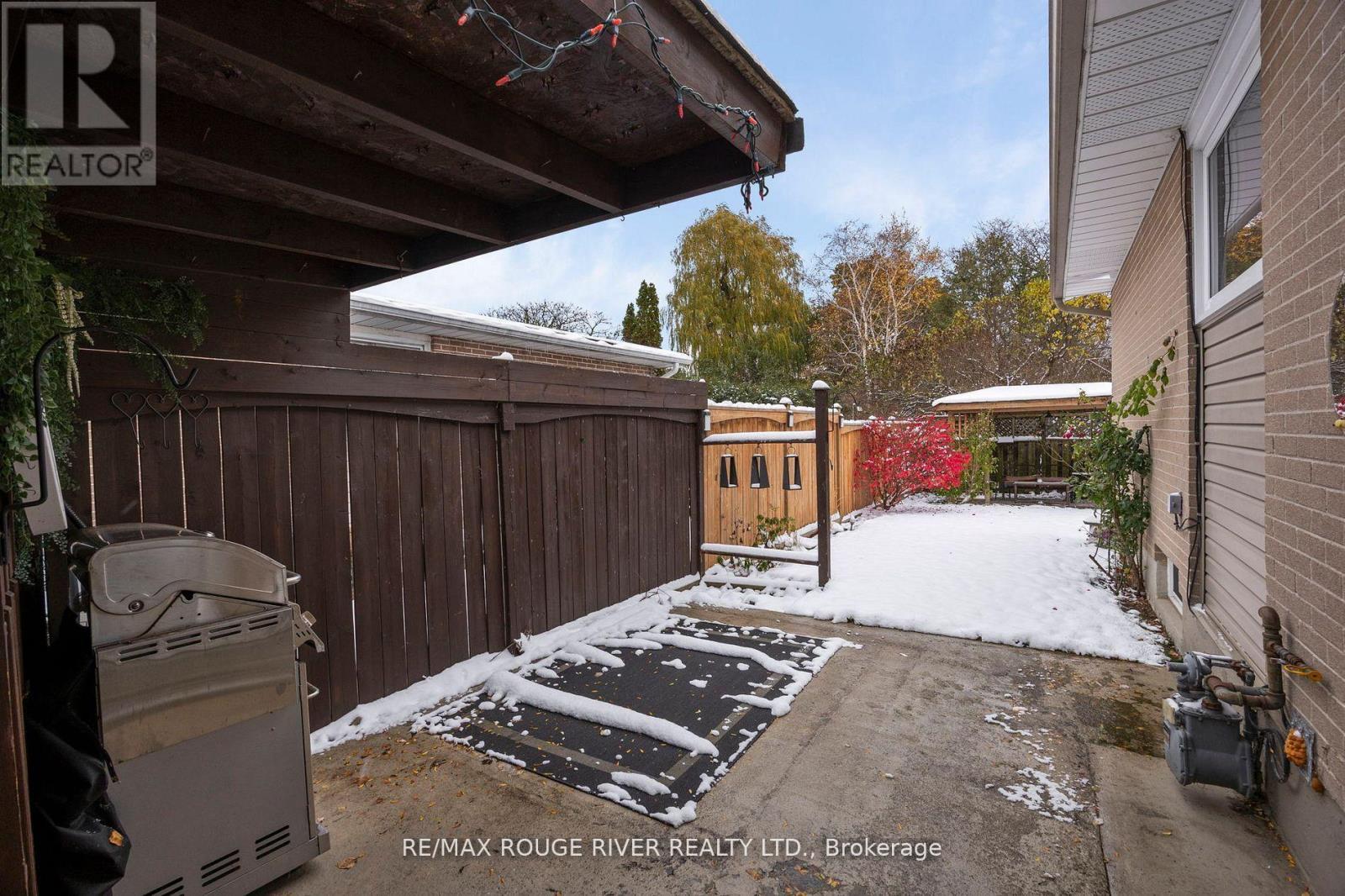 819 Sanok Drive, Pickering, ON - Outdoor With Exterior