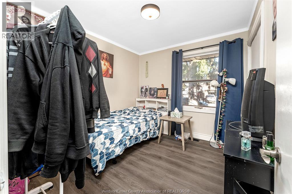 5815 Canada Street, Lasalle, ON - Indoor Photo Showing Bedroom