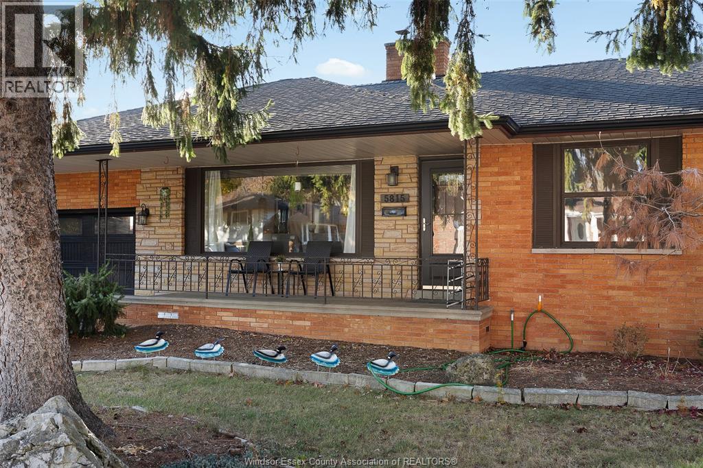 5815 Canada Street, Lasalle, ON - Outdoor