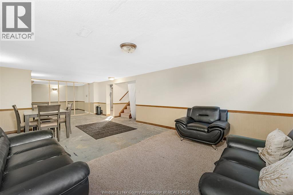 5815 Canada Street, Lasalle, ON - Indoor