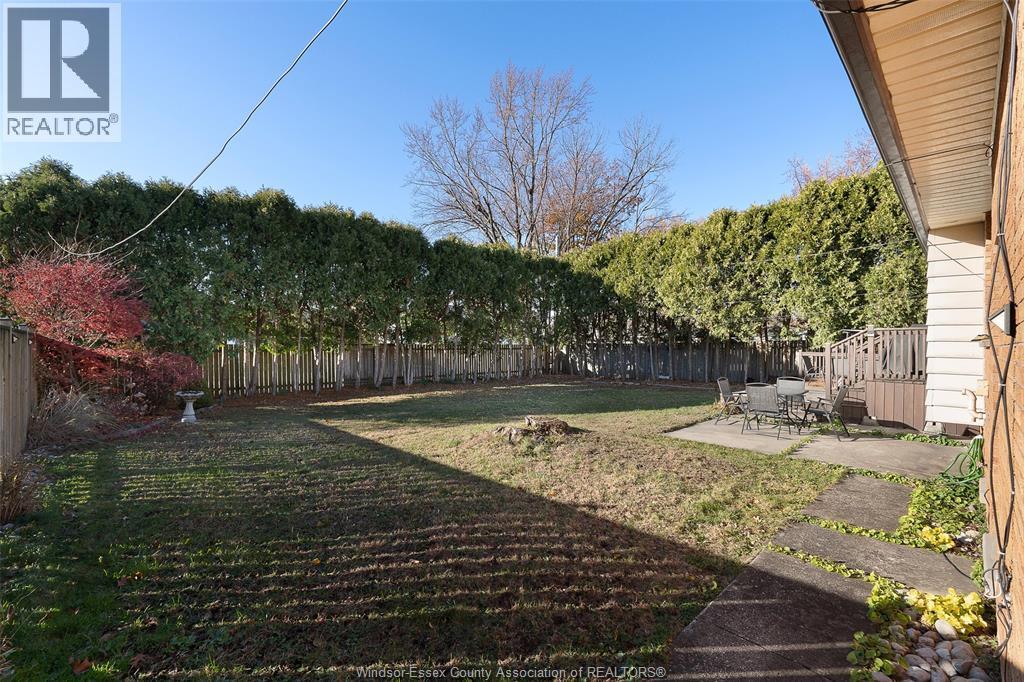 5815 Canada Street, Lasalle, ON - Outdoor