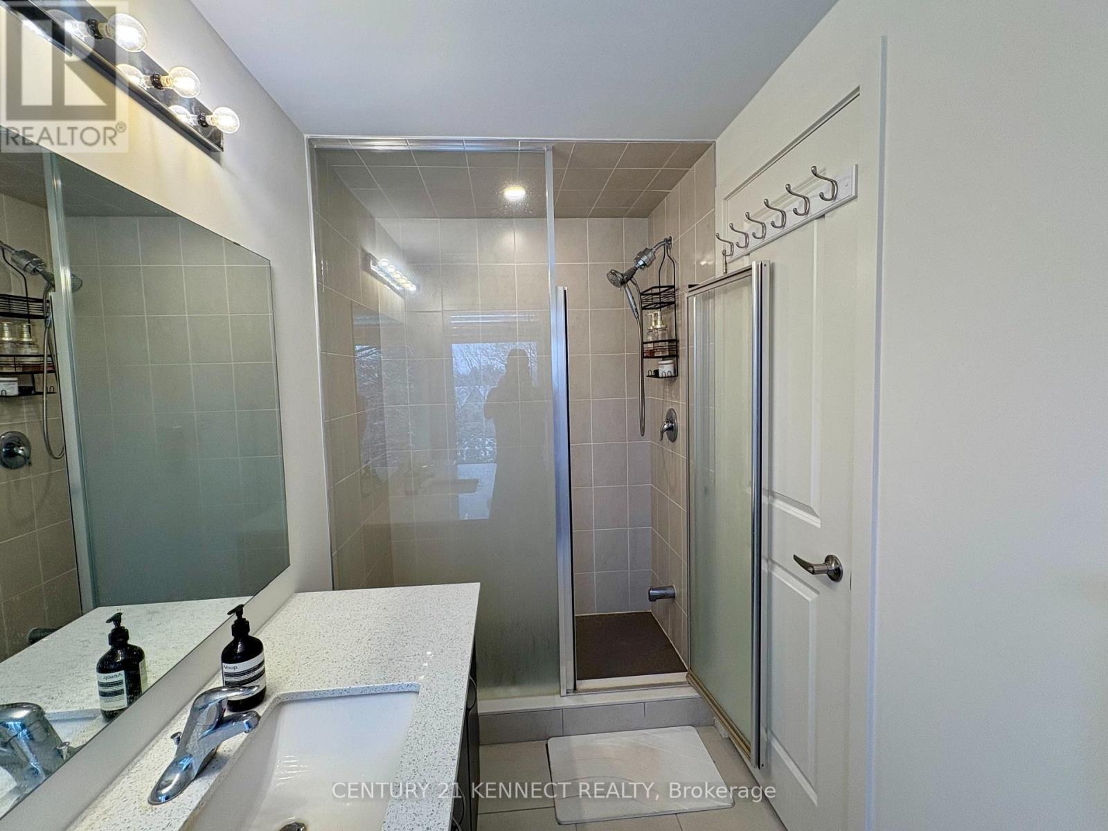 1406 - 56 Elizabeth Street S, Richmond Hill, ON - Indoor Photo Showing Bathroom