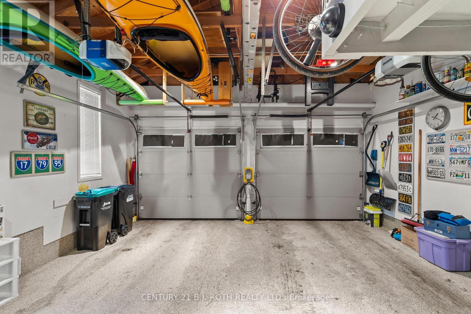 53 Benson Drive, Barrie, ON - Indoor Photo Showing Garage
