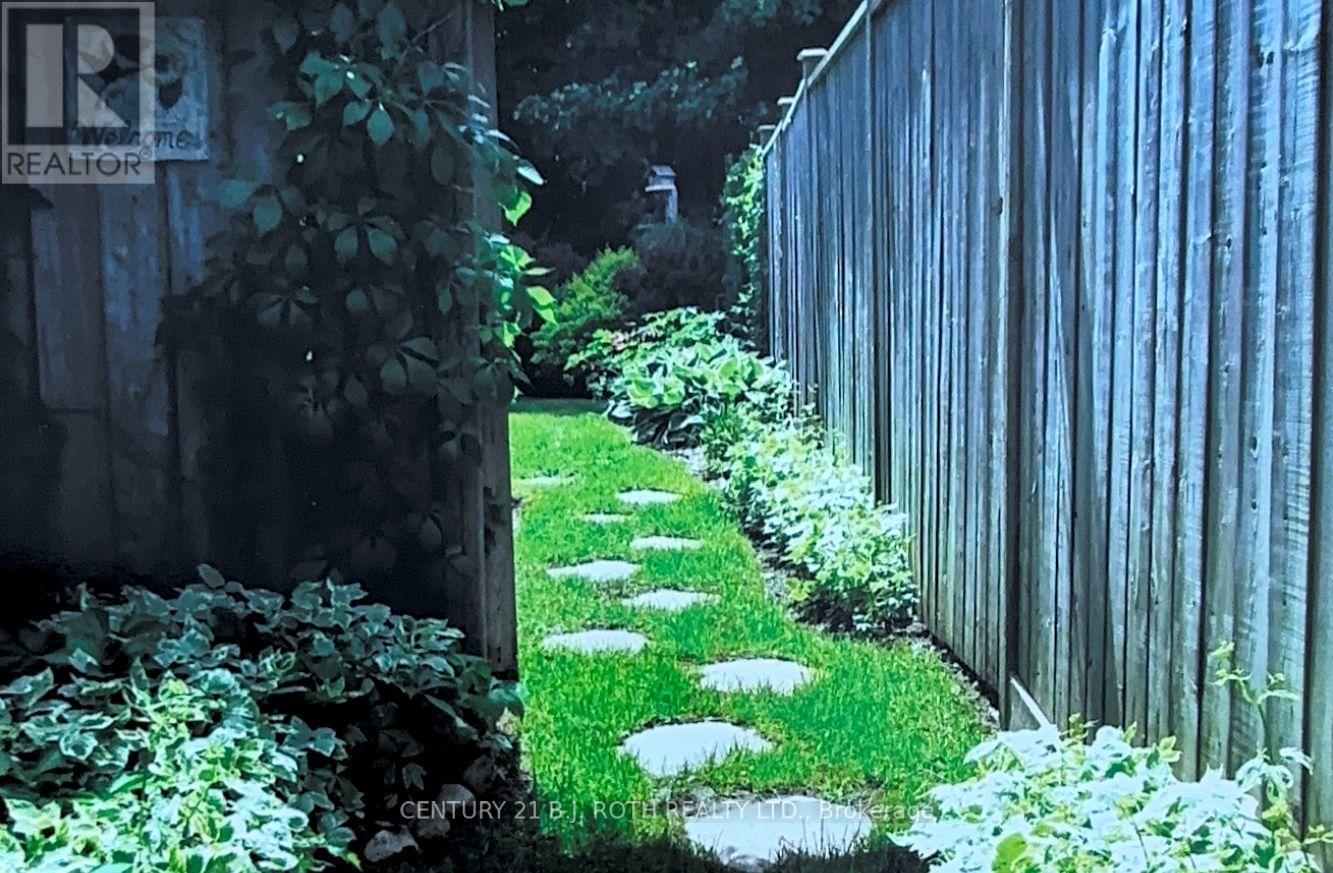 53 Benson Drive, Barrie, ON - Outdoor