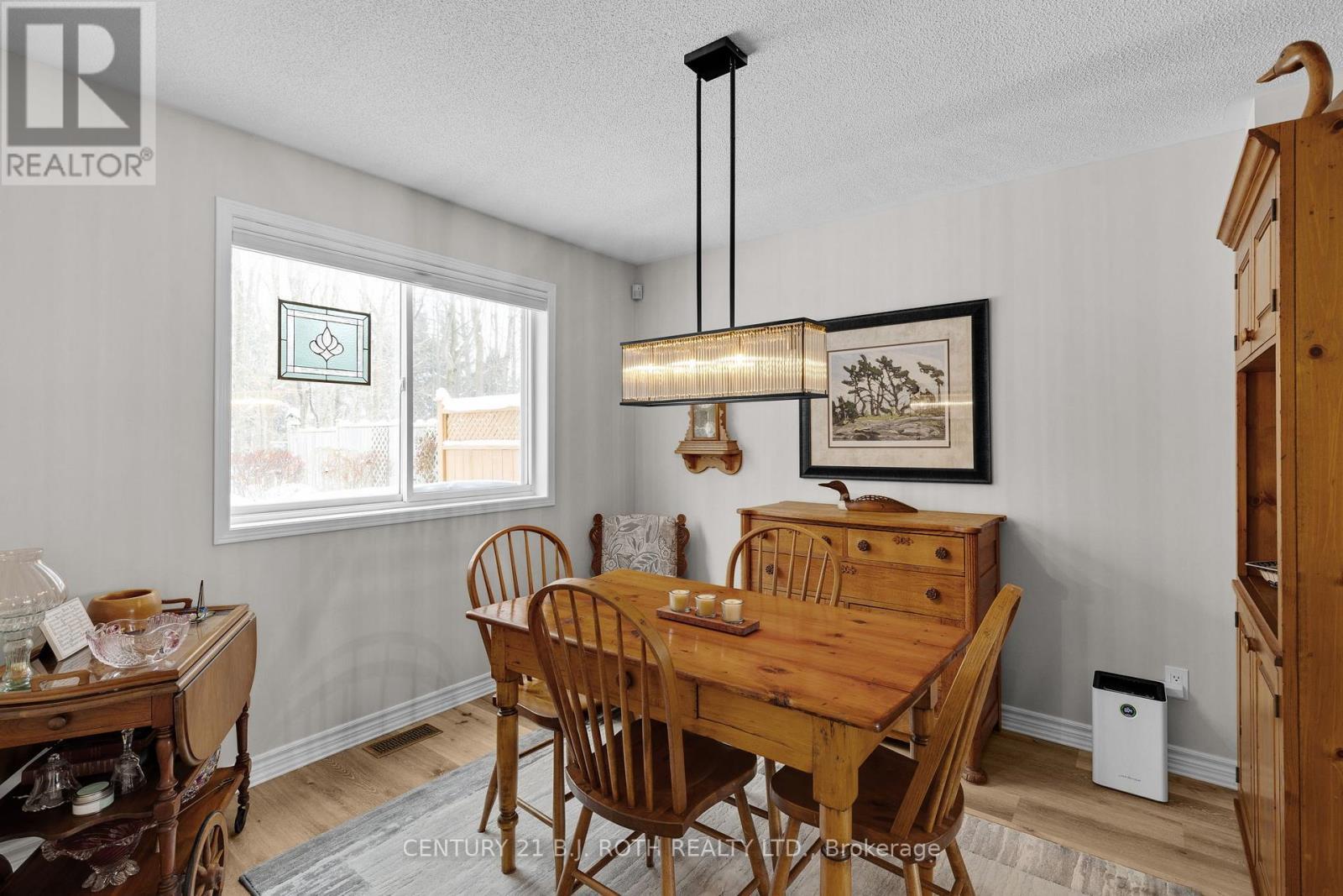 53 Benson Drive, Barrie, ON - Indoor Photo Showing Dining Room