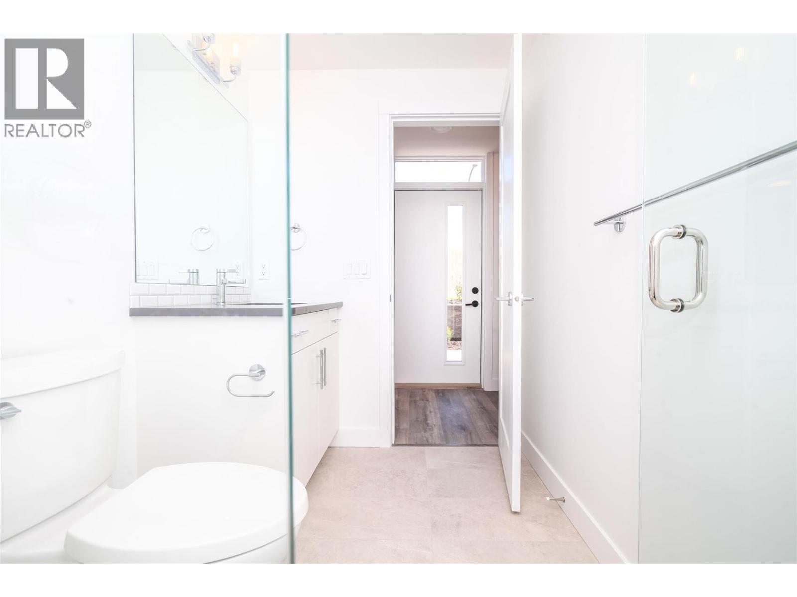 Similar Too - Lock-off Ensuite 3PC - 610 Academy Way Unit# 118, Kelowna, BC - Indoor Photo Showing Bathroom