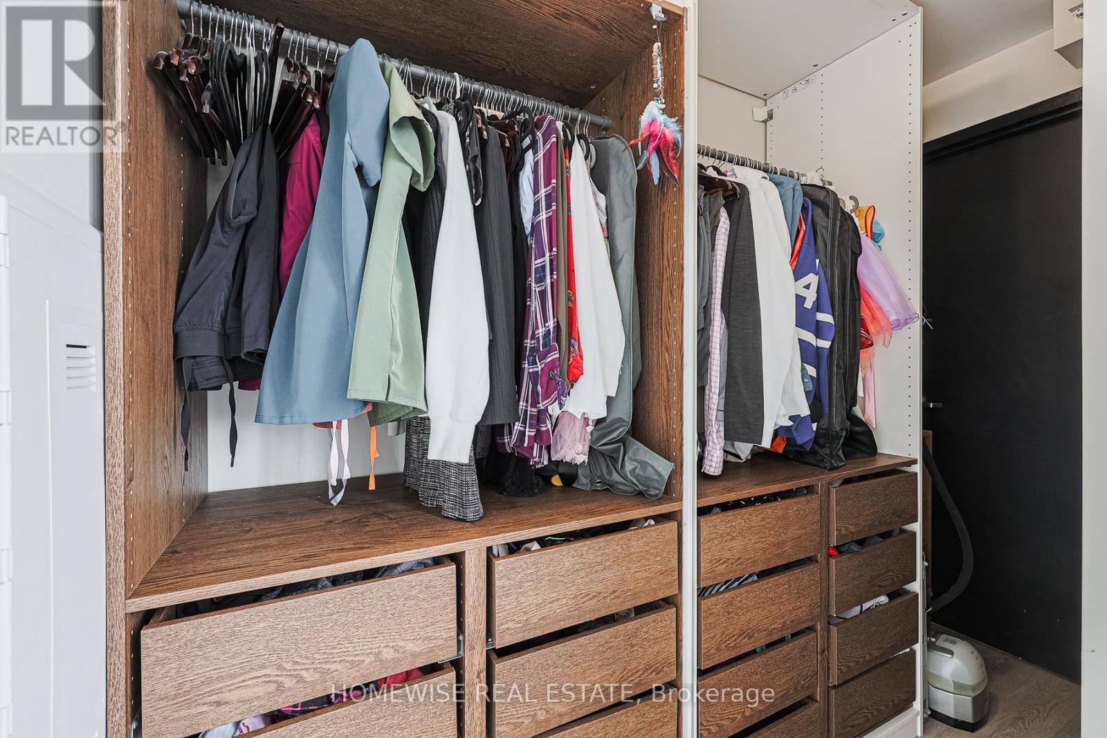 R02 - 293 Viewmount Avenue, Toronto, ON - Indoor With Storage