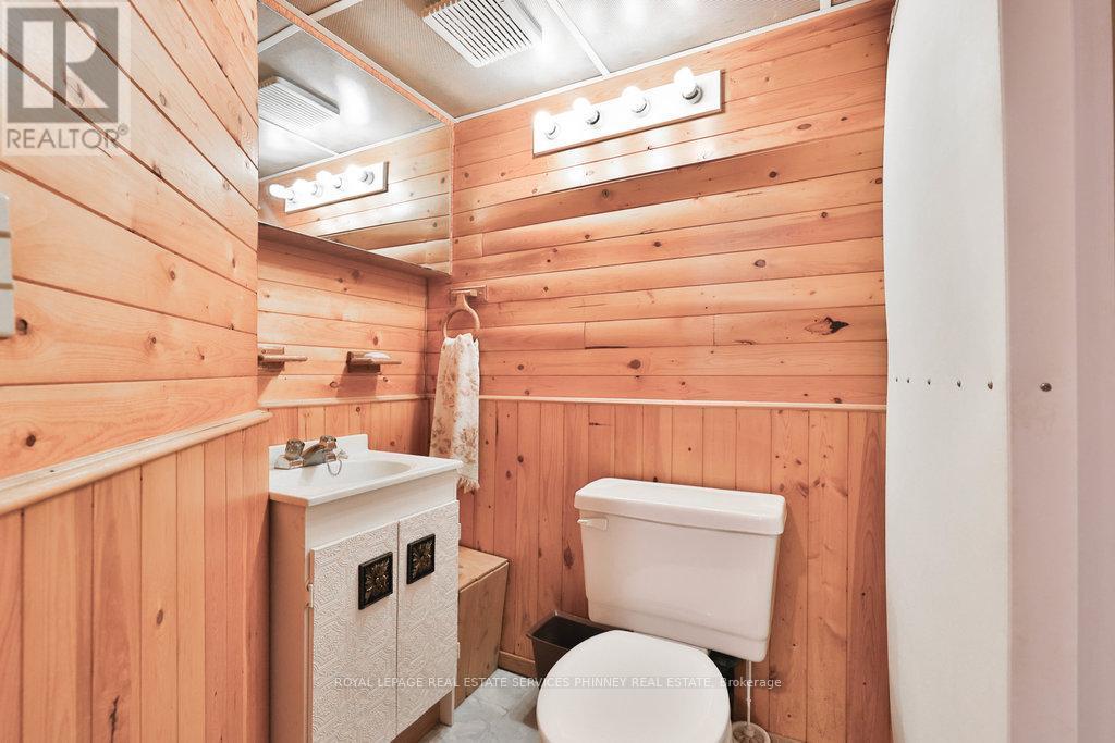 68 Oriole Avenue, Mississauga, ON - Indoor Photo Showing Bathroom